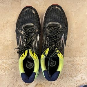 Brooks GTS 16 Sneakers.  Only worn a few times.